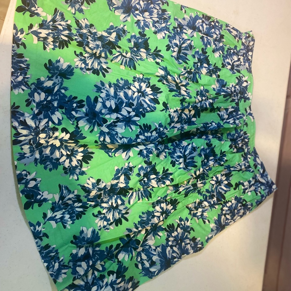 A-line skirt.  Side enclosure
